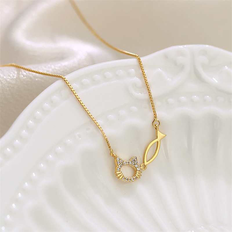 New Female Cat And Fish Necklaces Light Luxury - Image 3